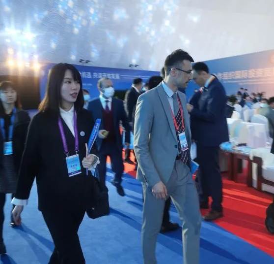 選擇陪同翻譯的時(shí)候，我們需要知道哪些