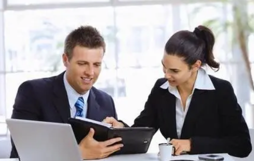 選翻譯公司，不僅要看實(shí)力還要看價(jià)格